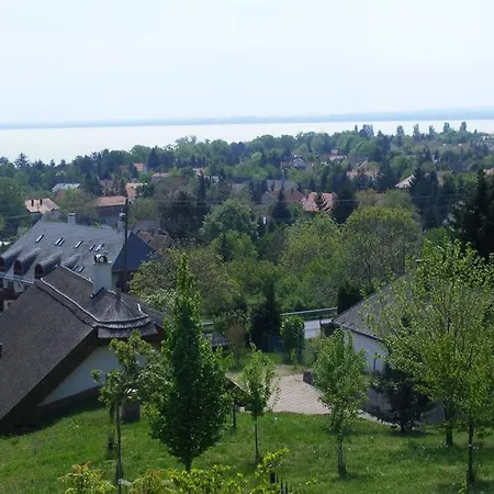 شقة Holidaysport Haus Balatongyörök