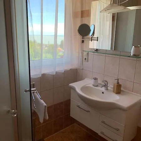 Holidaysport Haus شقة Balatongyörök