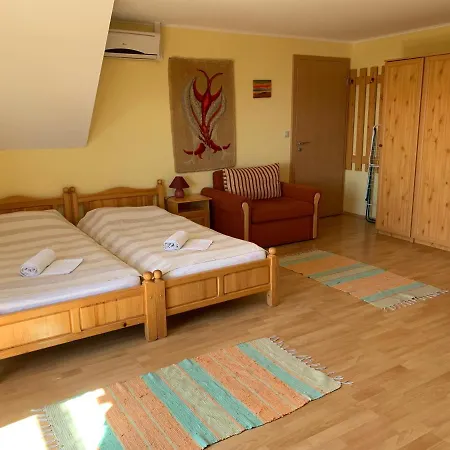 Holidaysport Haus شقة Balatongyörök