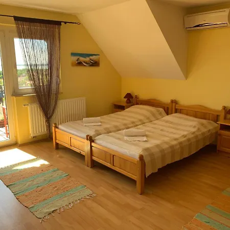 شقة Holidaysport Haus Balatongyörök